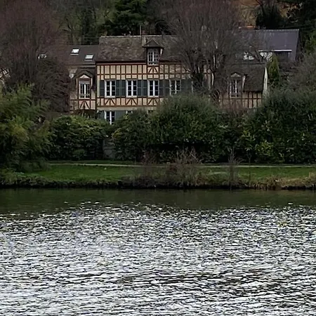 Belle Demeure Avec Piscine, Vue Et Acces Direct A La Seine, Tres Proche De Paris Villa *